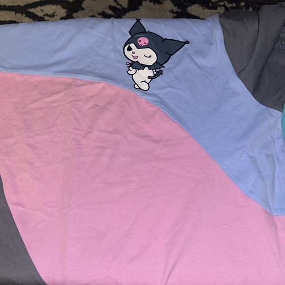 NWT Sanrio Kuromi Wavy Panel T-Shirt 2X - Picture 3 of 9